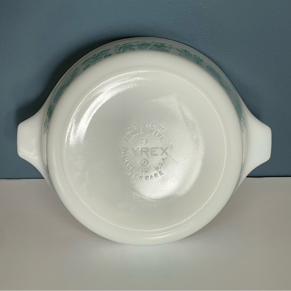 Vintage Pyrex Casserole Dish Amish Butterprint‎ Pattern 472 - Picture 7 of 10